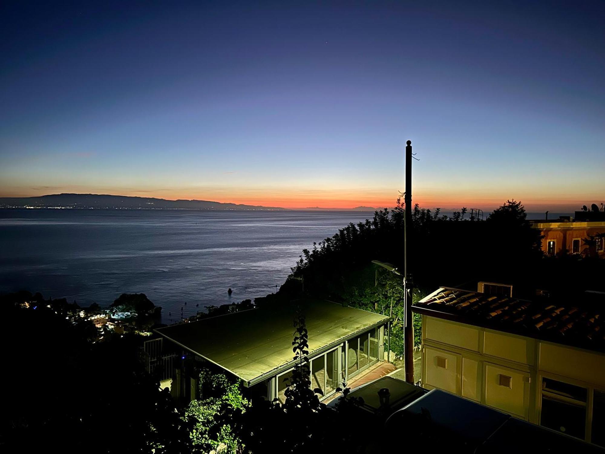 Blue Sky House Bed & Breakfast Taormina Exterior photo
