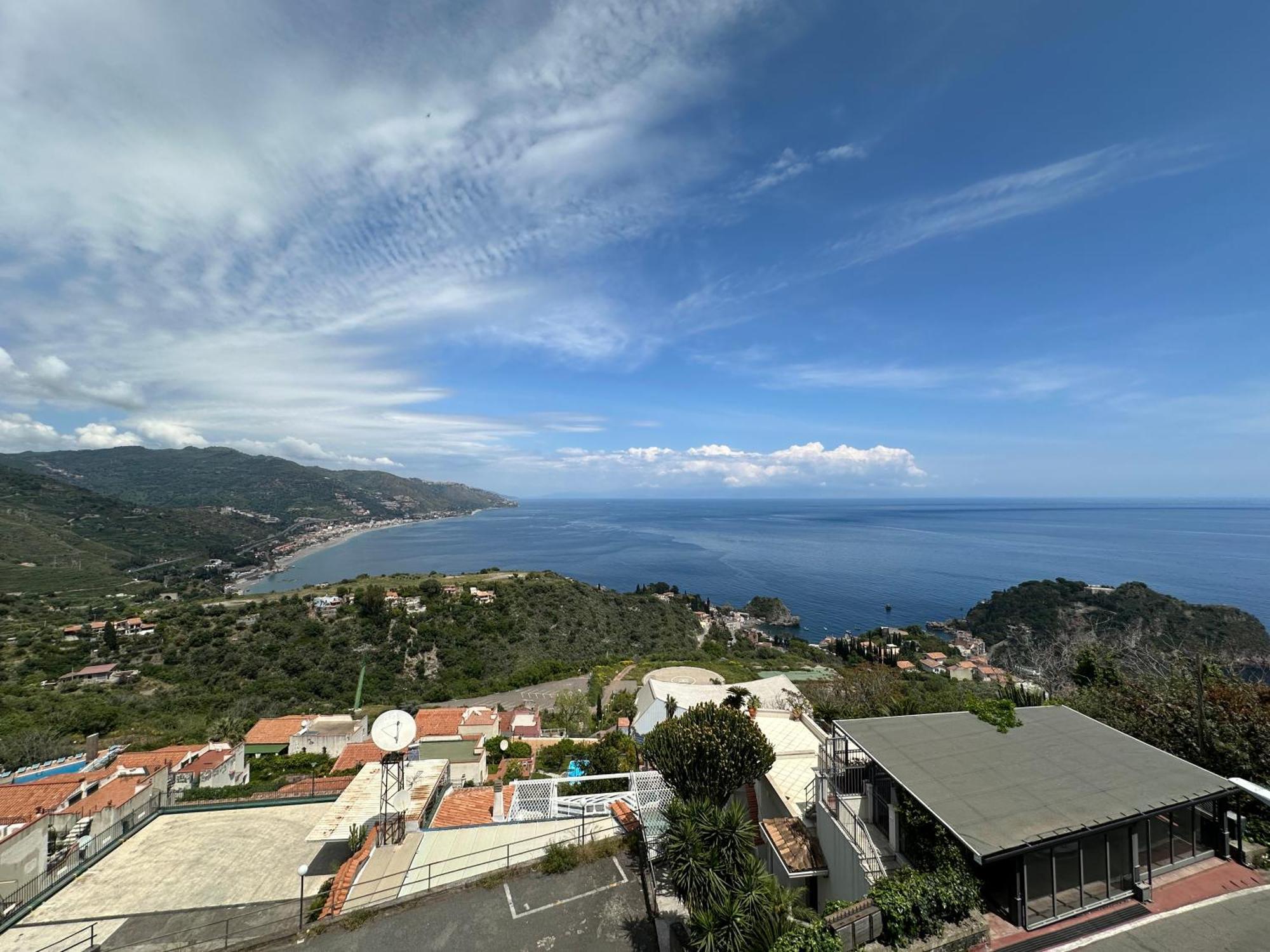Blue Sky House Bed & Breakfast Taormina Exterior photo