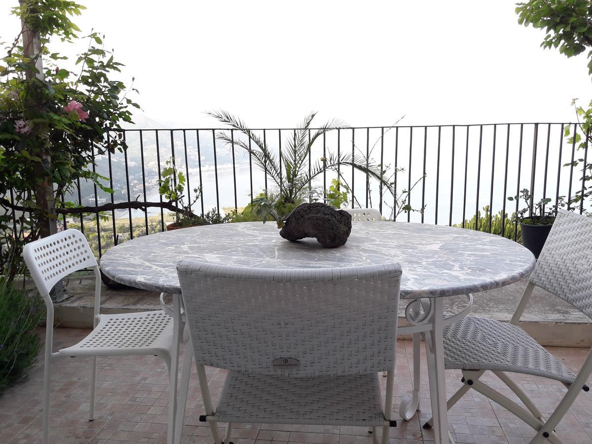 Blue Sky House Bed & Breakfast Taormina Exterior photo